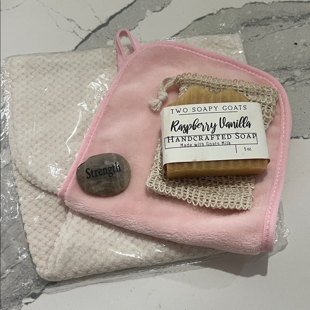 Pink and Cream Bath Bundle‎